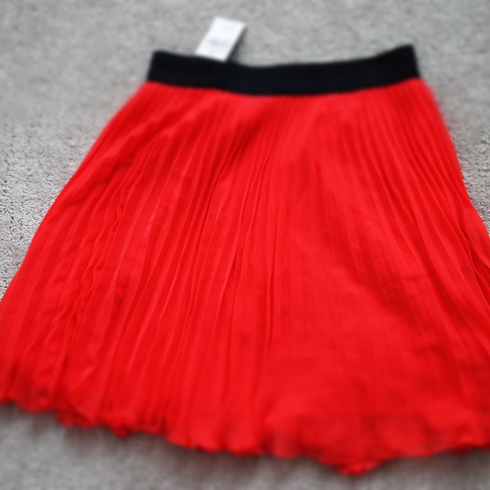 NEW Abercombie orange skirt XS